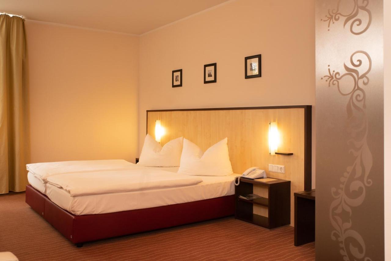 Bergwirtschaft Wilder Mann Hotel Und Restaurant Dresden Luaran gambar