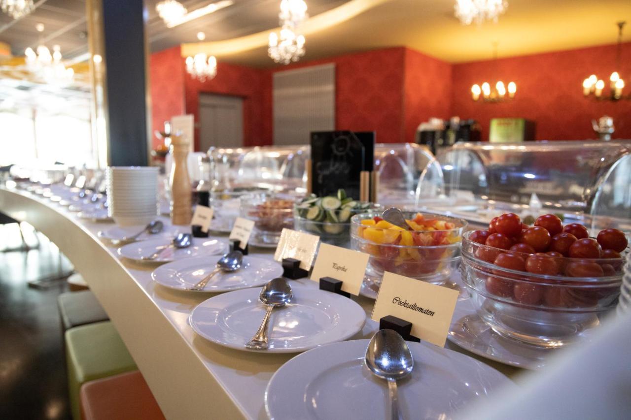 Bergwirtschaft Wilder Mann Hotel Und Restaurant Dresden Luaran gambar
